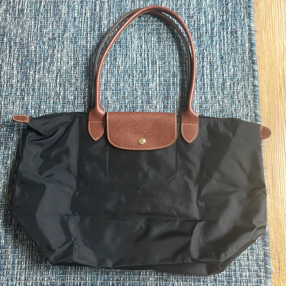 Large black longchamp bag